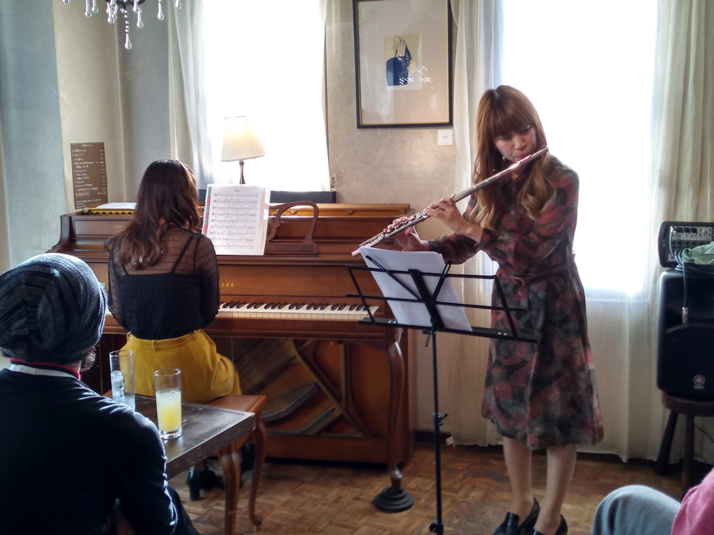 Erisa Ogawa and Ayaha Amamiya at Cafe Beulmans in 2018